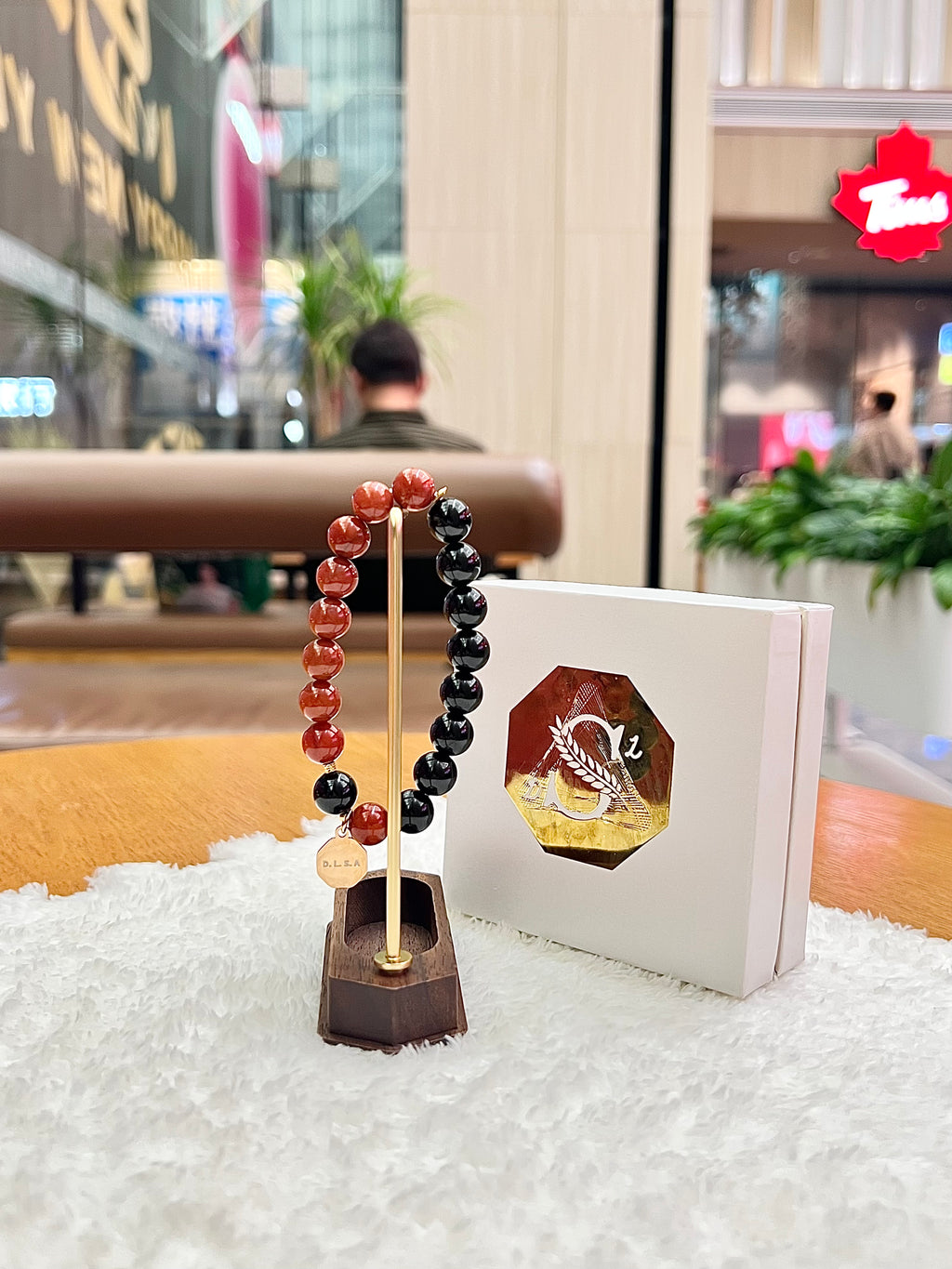 Root Chakra · Grounding — South Red Agate & Black Tourmaline